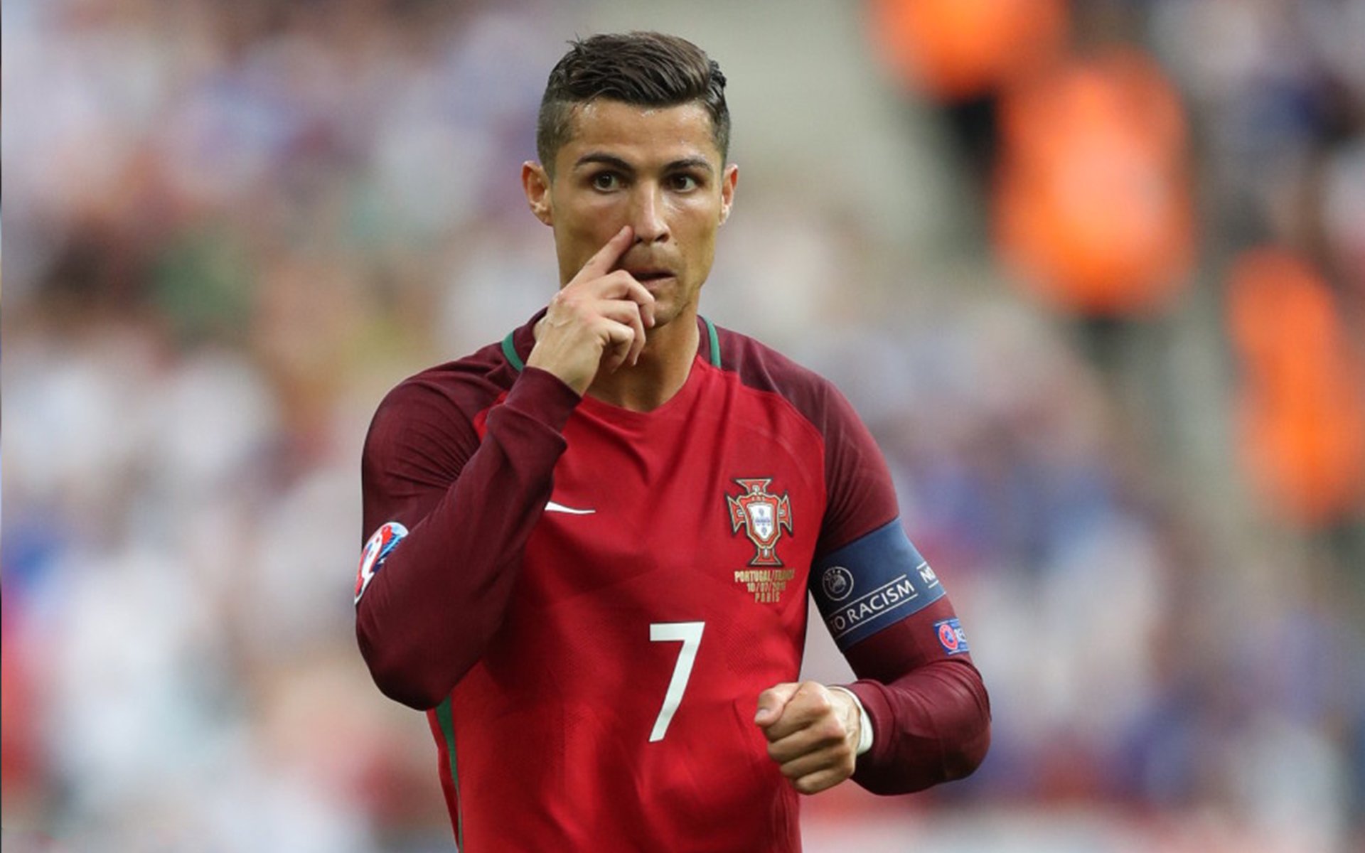 爱游戏体验-西班牙青年队在欧洲大赛中表现抢眼，潜力无限